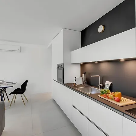 Corte Di - Happy * Ascona